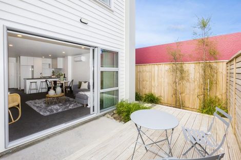 Photo of property in 1115a High Street, Taita, Lower Hutt, 5011