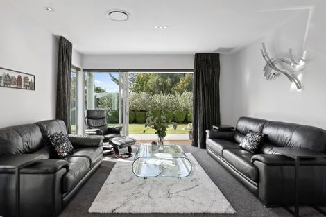 Photo of property in 97d Englefield Road, Northwood, Christchurch, 8051