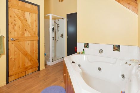 Photo of property in 296a Cove Road, Waipu, 0582