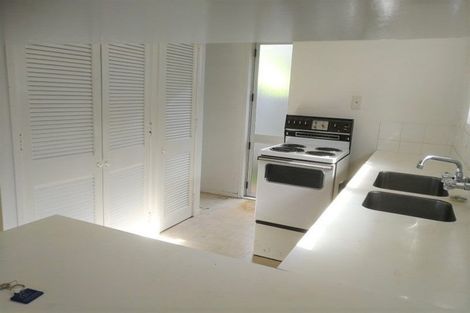 Photo of property in 27 Momona Road, Greenlane, Auckland, 1051