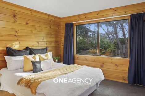 Photo of property in 22 Morere Street, Titahi Bay, Porirua, 5022