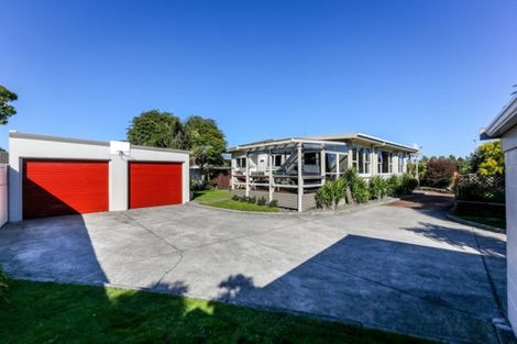 Photo of property in 41 Nevada Drive, Merrilands, New Plymouth, 4312