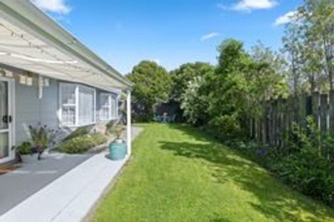 Photo of property in 16a Newbourne Crescent, Redwoodtown, Blenheim, 7201