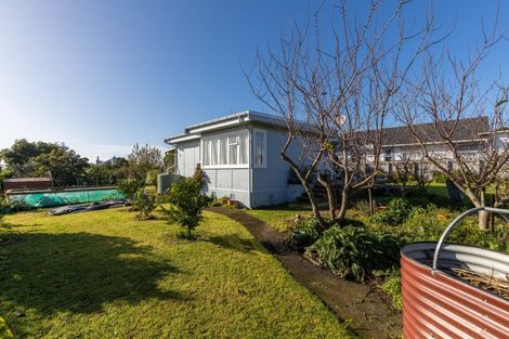 Photo of property in 52 Richmond Street, Waitara, 4320