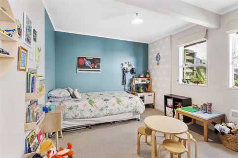 Photo of property in 42 Eskdale Road, Papakowhai, Porirua, 5024