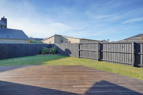 Photo of property in 5 Corsican Grove, Parklands, Christchurch, 8083