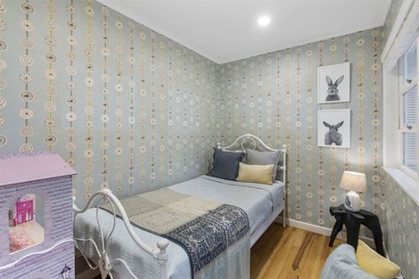 Photo of property in 1/25 Creamer Avenue, Belmont, Auckland, 0622