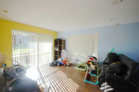 Photo of property in 26 Legacy Drive, Henderson, Auckland, 0612
