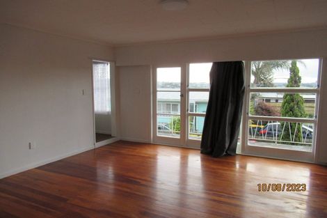 Photo of property in 55a View Road, Henderson, Auckland, 0612