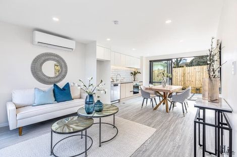 Photo of property in 42d Farringdon Street, Glen Innes, Auckland, 1072