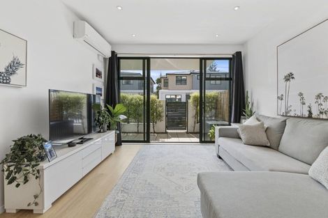 Photo of property in 5/445 Hibiscus Coast Highway, Orewa, 0931