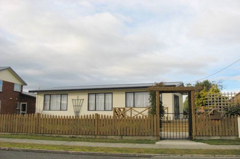 Photo of property in 20 Moana Crescent, Te Anau, 9600