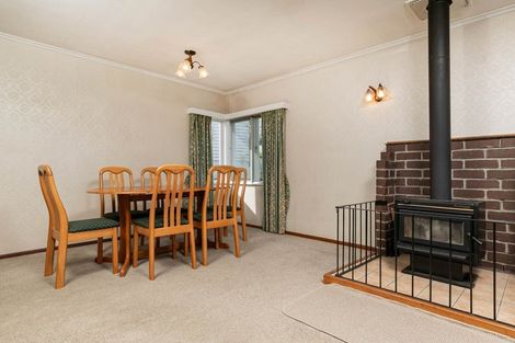 Photo of property in 40 Sunnyfield Crescent, Glenfield, Auckland, 0629