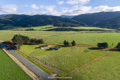 Photo of property in 370 Western Lake Road, Western Lake, Featherston, 5773