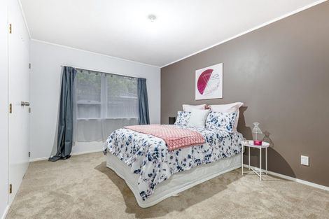 Photo of property in 2/5 Newington Road, Henderson, Auckland, 0612