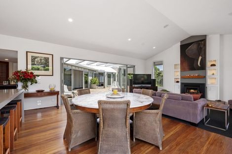 Photo of property in 26 Montgomery Crescent, Kinloch, Taupo, 3377