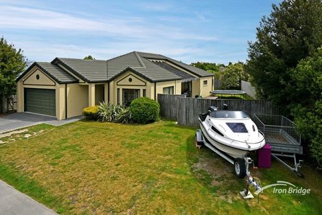 Photo of property in 65 Coolspring Way, Redwood, Christchurch, 8051