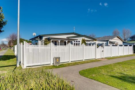 Photo of property in 1213 Caroline Road, Mayfair, Hastings, 4122