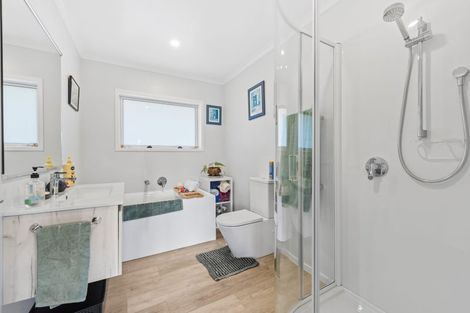 Photo of property in 3241 Paparoa-oakleigh Road, Paparoa, 0571