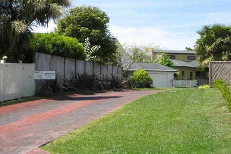 Photo of property in 25 Sunny Crescent, Huapai, Kumeu, 0810