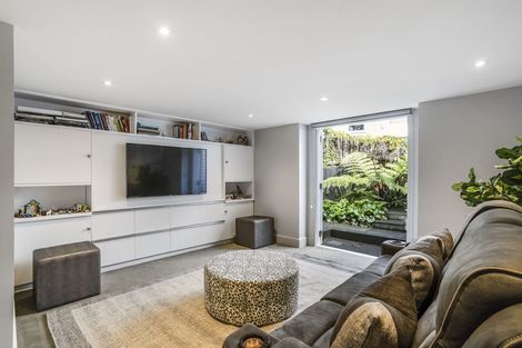 Photo of property in 44 Argyle Street, Herne Bay, Auckland, 1011