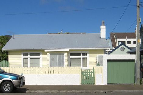Photo of property in 99 Apu Crescent, Lyall Bay, Wellington, 6022
