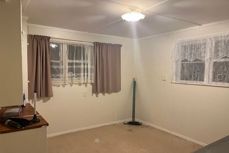 Photo of property in 9 Atiawa Crescent, Waiwhetu, Lower Hutt, 5010