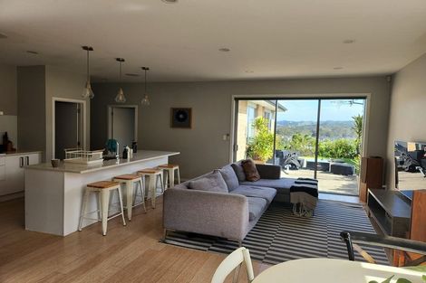 Photo of property in 18 Skipjack Pass, Silverdale, 0932