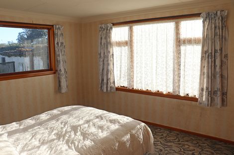 Photo of property in 30 Awamoa Road, Holmes Hill, Oamaru, 9401