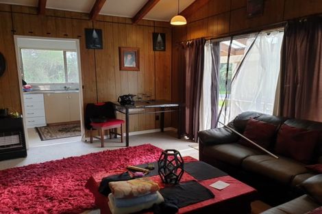 Photo of property in 205 Bridge Street, Eltham, 4322