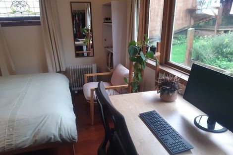 Photo of property in 108 Russell Terrace, Berhampore, Wellington, 6023