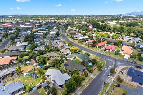 Photo of property in 4 Spinnaker Drive, Flagstaff, Hamilton, 3210