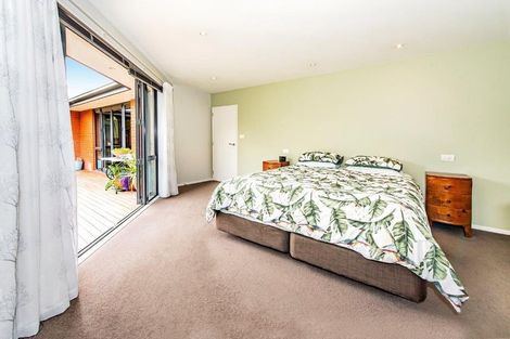 Photo of property in 23 Bridge Street, Southbridge, 7602