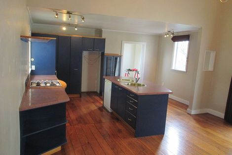 Photo of property in 377 College Street, Hokowhitu, Palmerston North, 4410