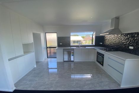 Photo of property in 5 Rochas Place, Clover Park, Auckland, 2019