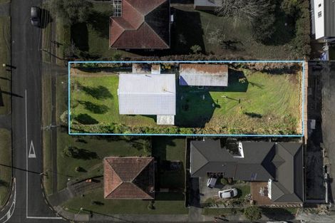 Photo of property in 52 Savoy Road, Glen Eden, Auckland, 0602