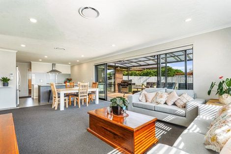 Photo of property in 5 Parlane Drive, Huapai, Kumeu, 0810