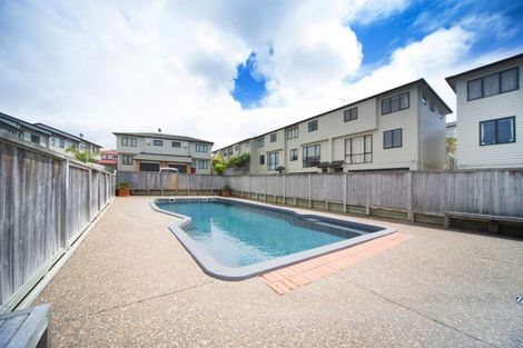 Photo of property in 49/22 Northcross Drive, Oteha, Auckland, 0632