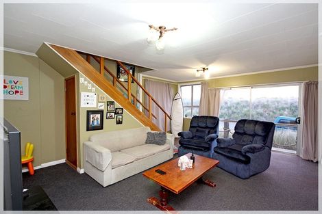 Photo of property in 3 Marine Parade North, Foxton Beach, Foxton, 4815