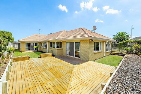 Photo of property in 14 Glencullen Place, Dannemora, Auckland, 2016