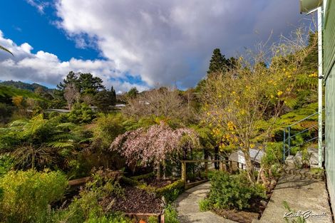 Photo of property in 36 Wyndham Road, Pinehaven, Upper Hutt, 5019