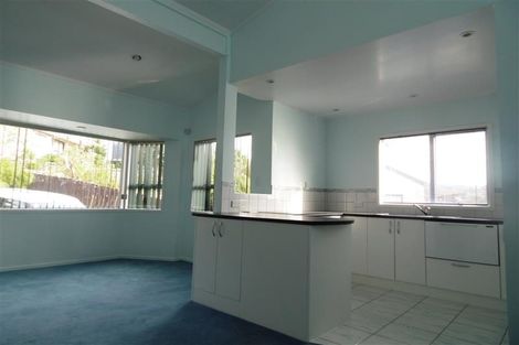 Photo of property in 1/28 Oaktree Avenue, Browns Bay, Auckland, 0630