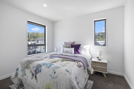 Photo of property in 32 John Street, Stokes Valley, Lower Hutt, 5019