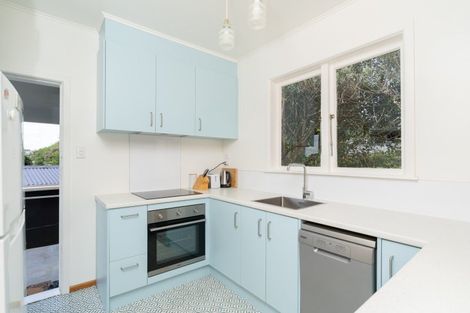 Photo of property in 37 Long Street, Raglan, 3225