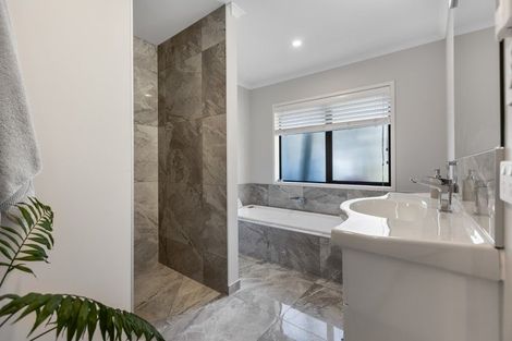 Photo of property in 7 Pike Place, Ferndale, New Plymouth, 4310