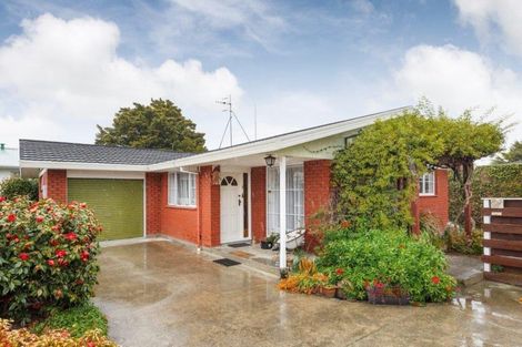 Photo of property in 142c Heretaunga Street, Palmerston North, 4414