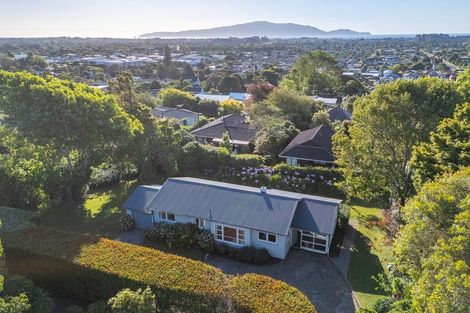 Photo of property in 58 Winara Avenue, Waikanae, 5036