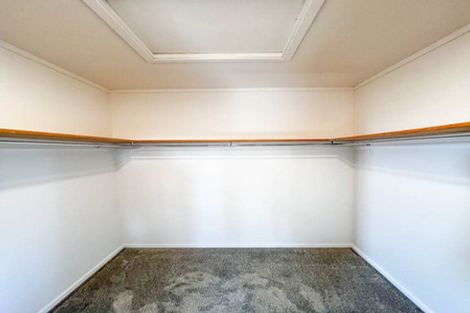 Photo of property in 4 Dalmeny Close, Murrays Bay, Auckland, 0630