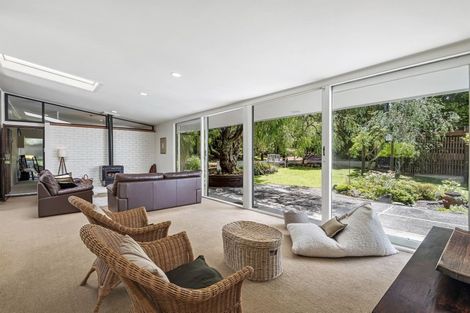 Photo of property in 230 Onewa Road, Birkenhead, Auckland, 0626