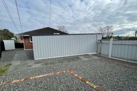 Photo of property in 1/31 Exmouth Road, Northcote, Auckland, 0627